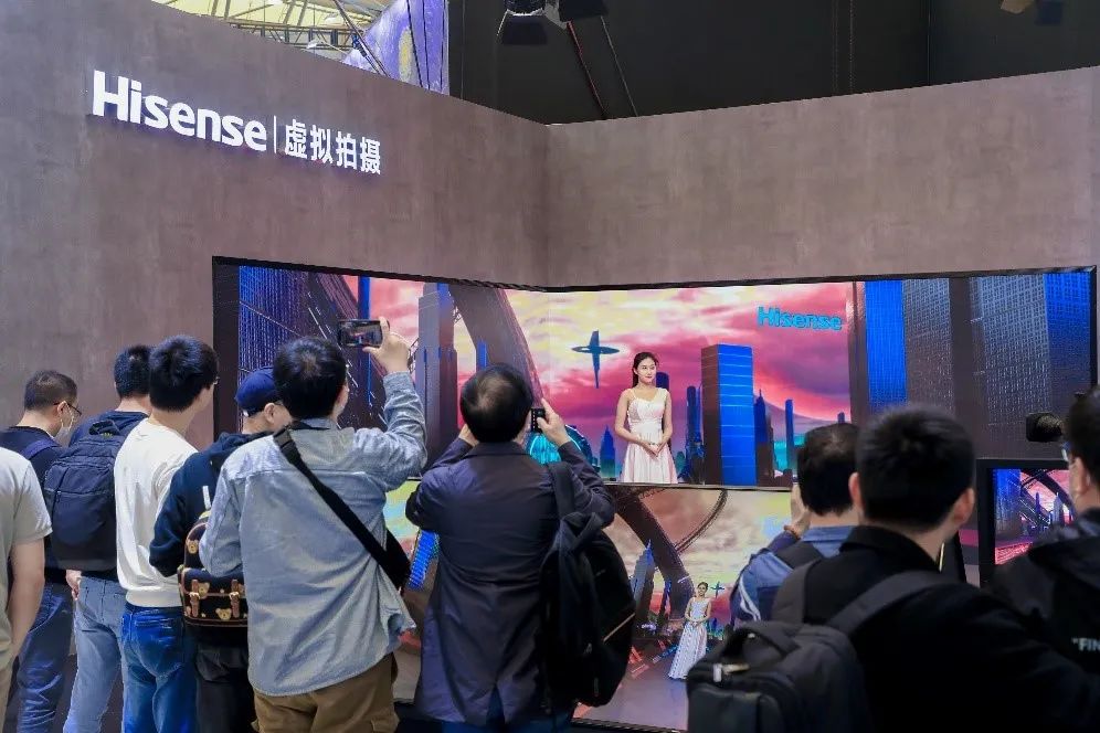 TCL華星、海信等科技巨頭如何穩(wěn)固商顯行業(yè)地位？重磅新品只有您想不到，沒有您看不到！